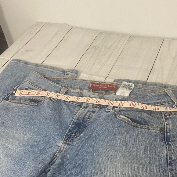 Levi’s 515 Women’s Boot Cut Stretch Jeans Size 6M Low Rose Made in early 2000’s - Picture 2 of 10